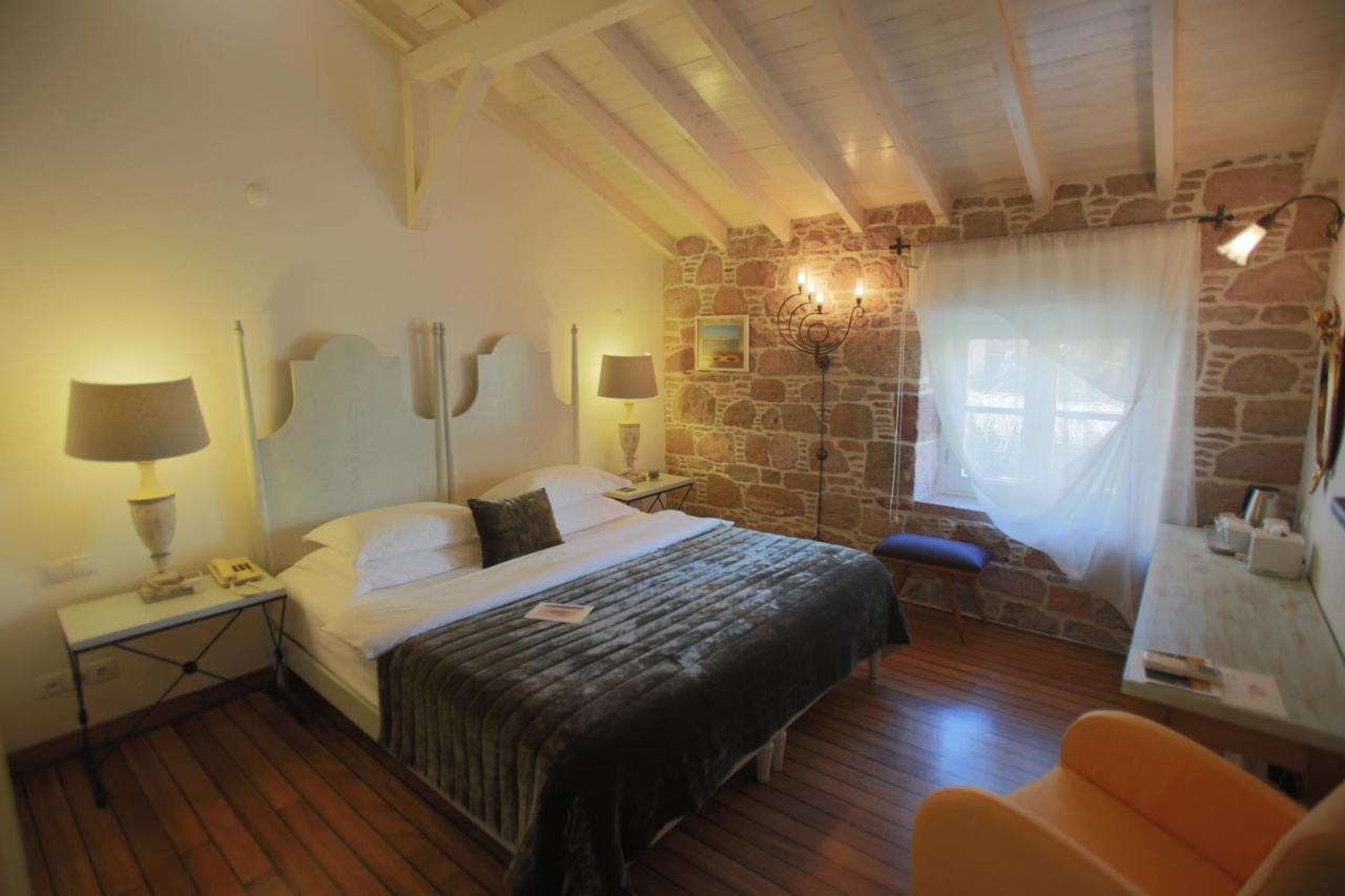 Cunda Lena Otel Ayvalı Kültér fotó